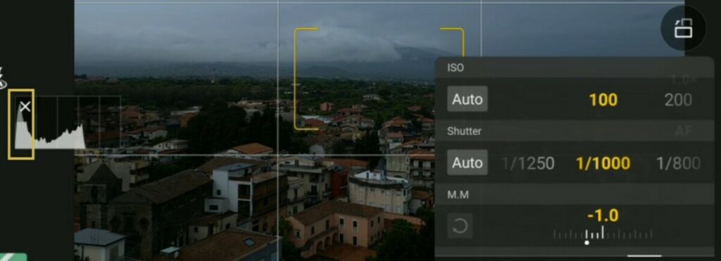 Histogram for an underexposed image with the Mini 3 Pro