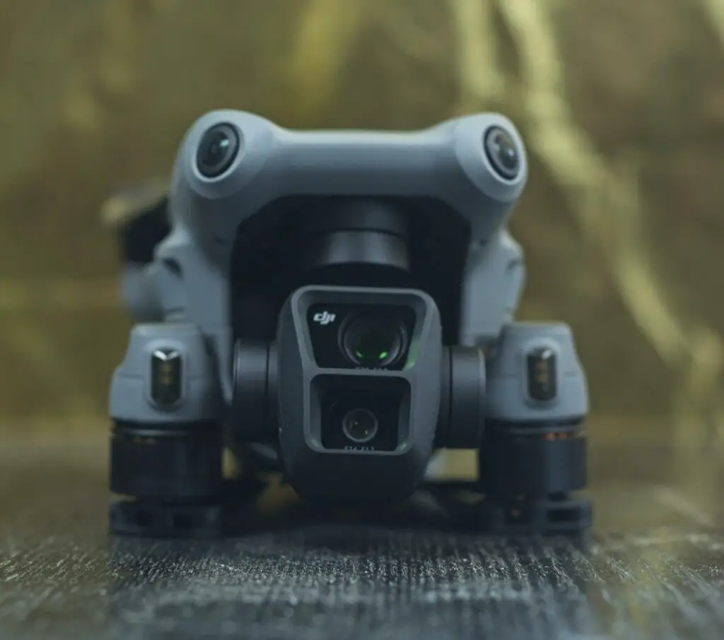 DJI Air 3: Front view of the dual lens system