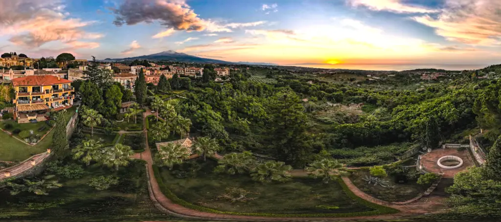 DJI Min 4 Pro: Sphere panorama shot at sunrise