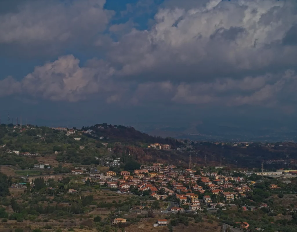 DJI Air 3 telephoto lens: Village in the foothills of Mount Etna
