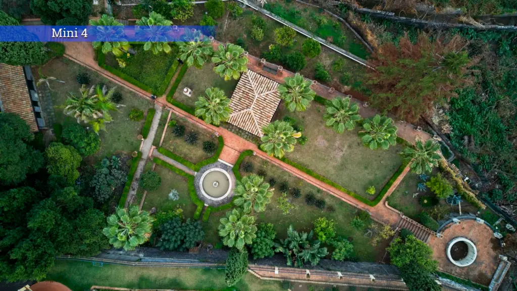 DJI Mini 4 Pro: top-down view of an Italian garden