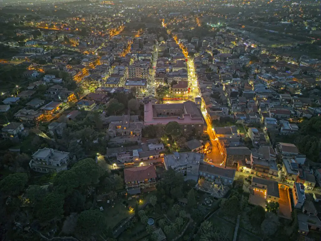 Top-Down view of Valverde in Sicily at night. 7 RAW images merged to HDR taken with a DJI Mini 4 Pro by Vicvideopic