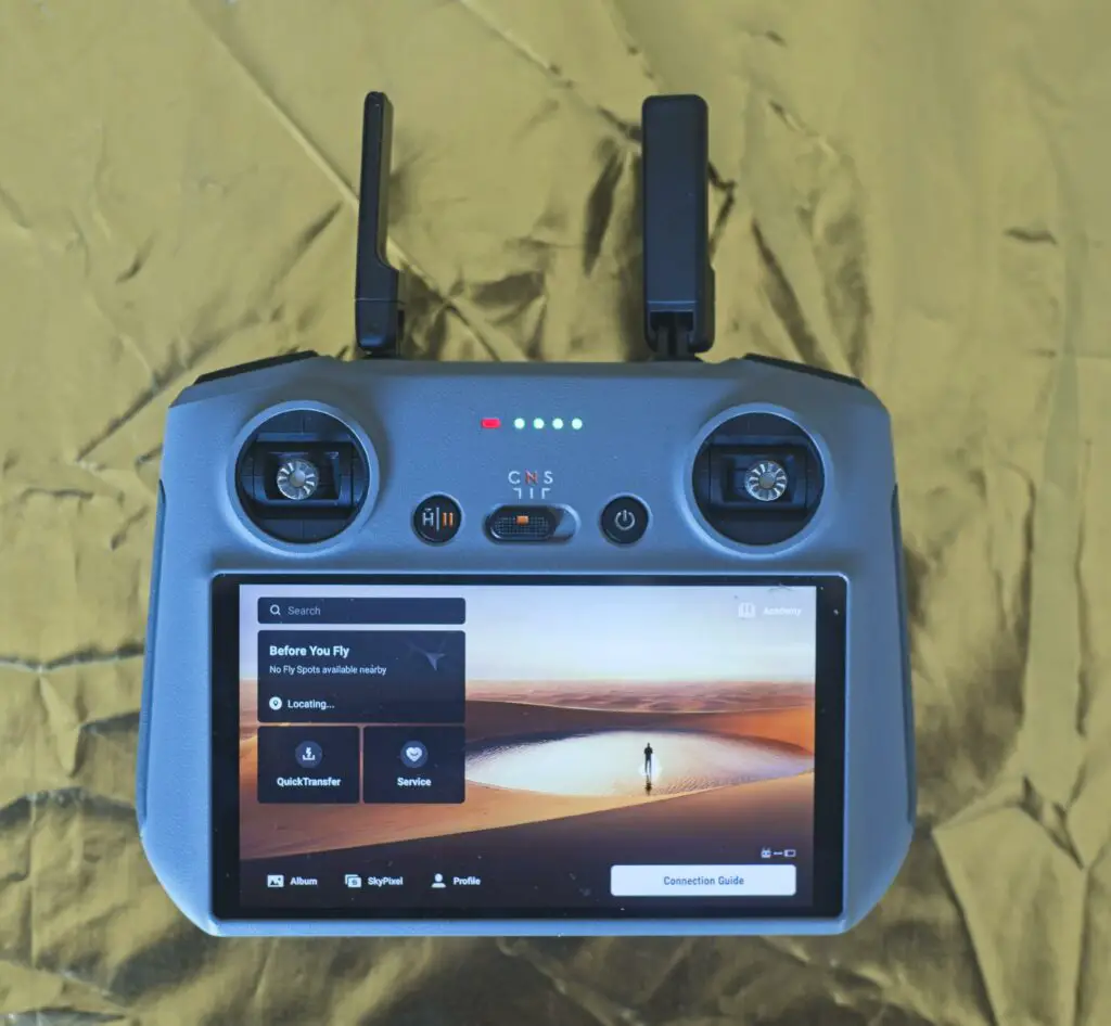 DJI RC 2 controller: front view (photo by vicvideopic)