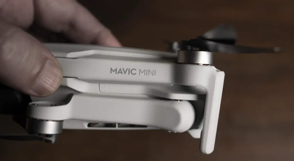 DJI Mavic Mini side view (Vicvideopic)